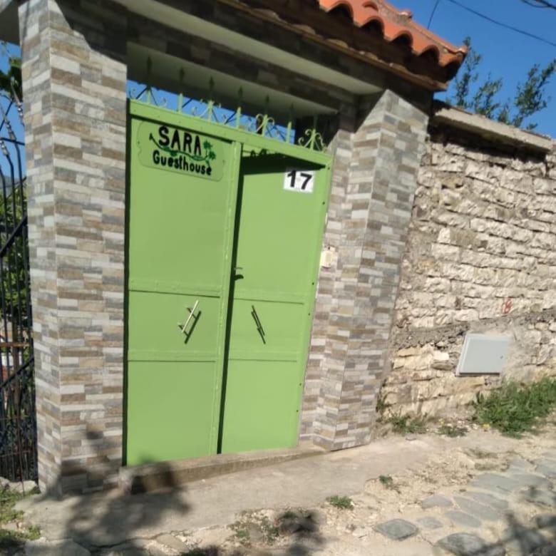Sara Guesthouse Berat Buitenkant foto