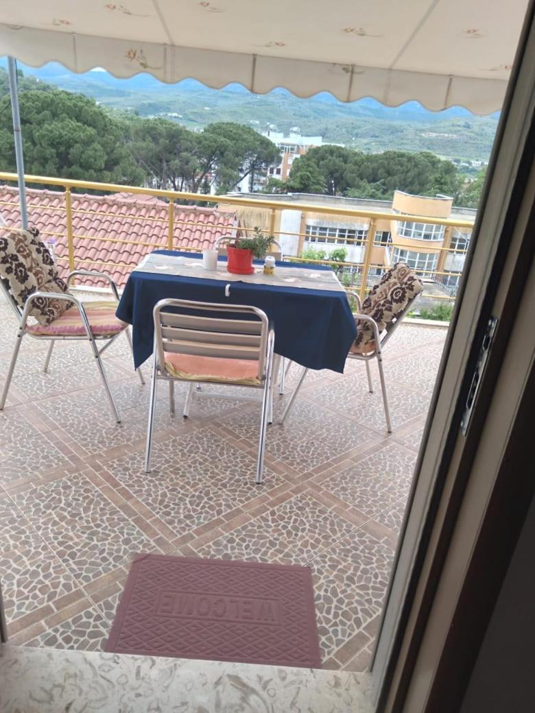 Sara Guesthouse Berat Buitenkant foto